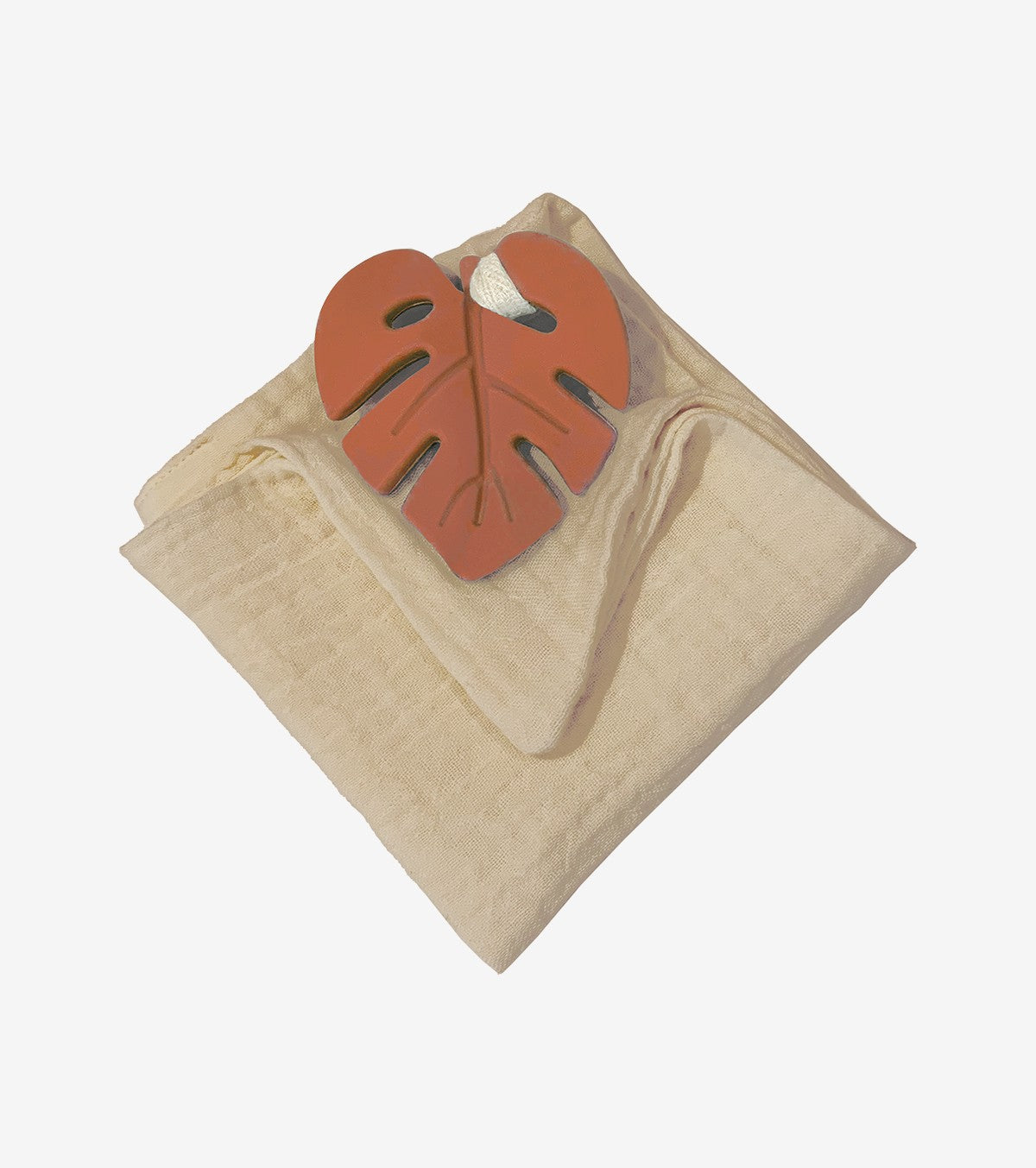 Teething ring with terracotta leaf and diaper
