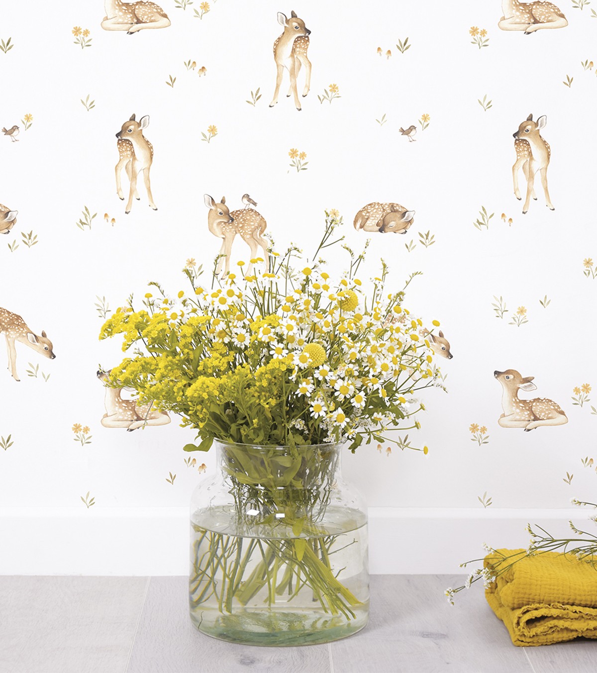 OH DEER - Children's wallpaper - Vintage fawn motif