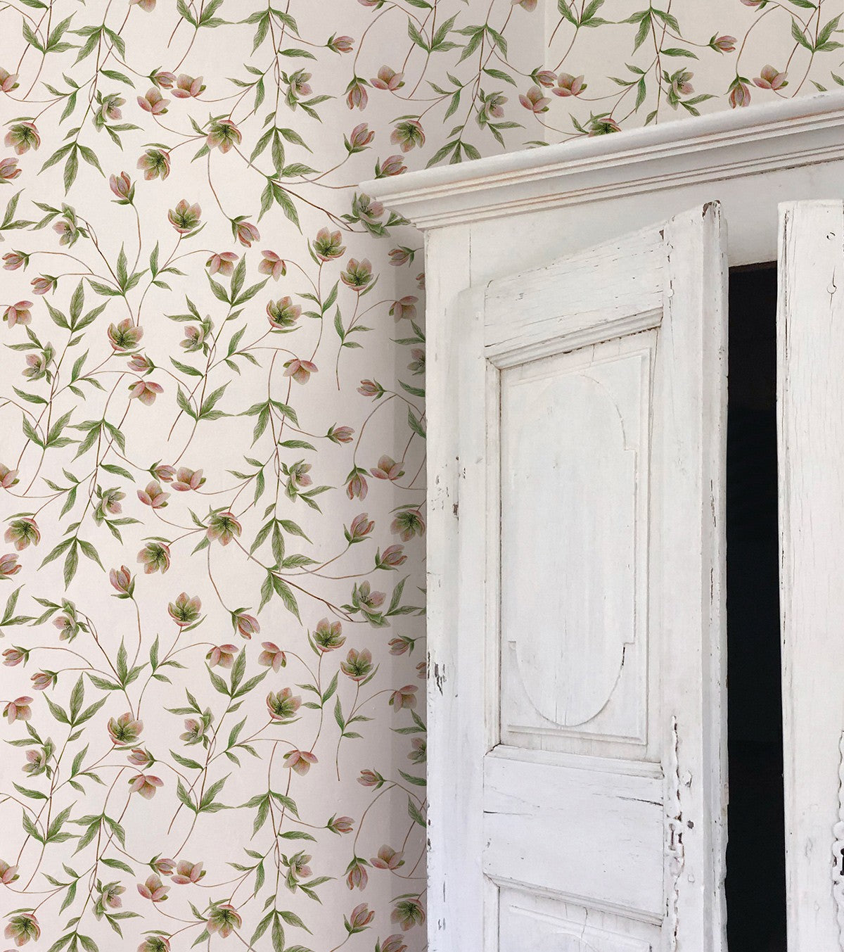 WELLINGTON - Children's wallpaper - Hellébore flower motif