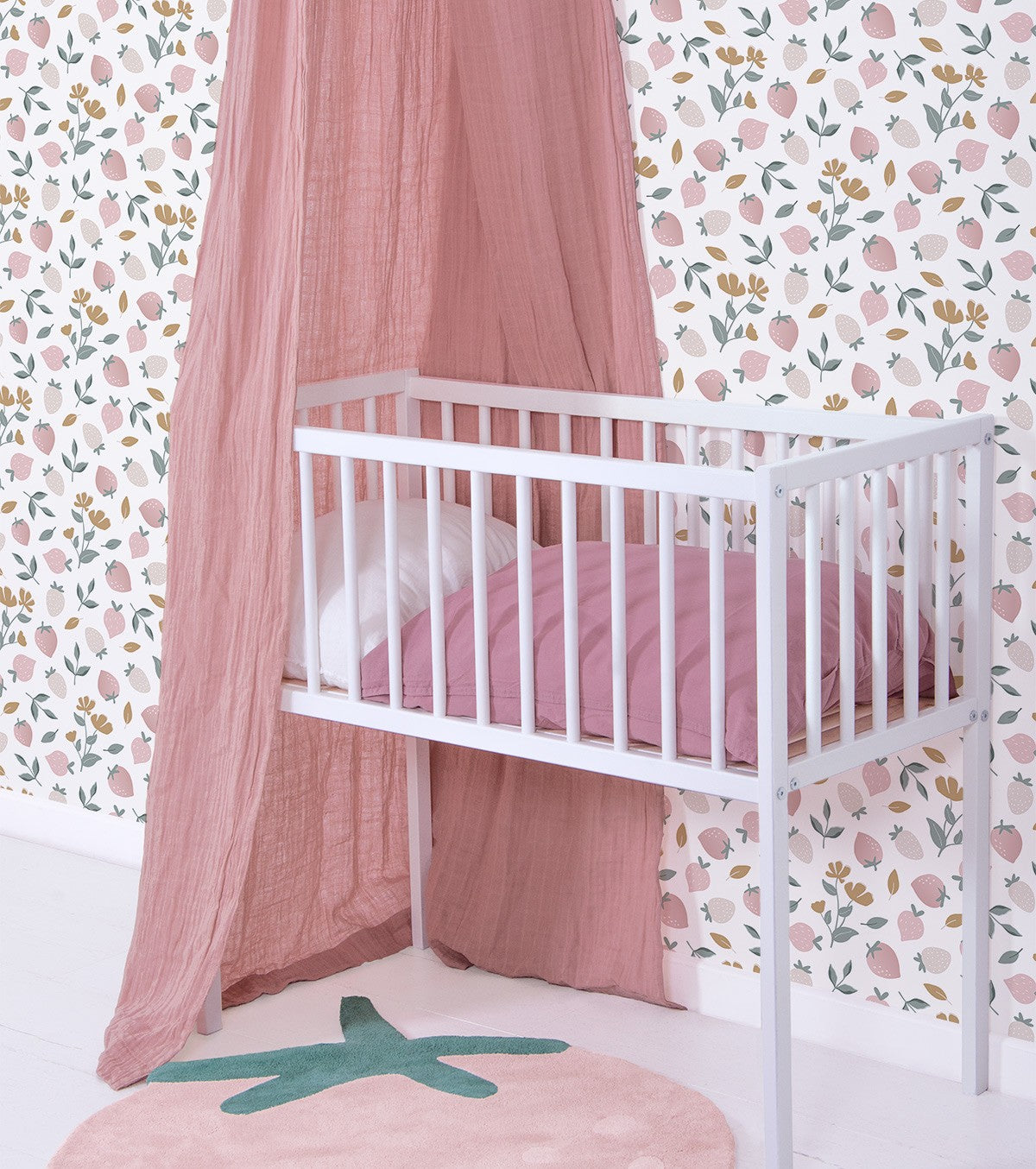 LOUISE - Children's wallpaper - Strawberry motif