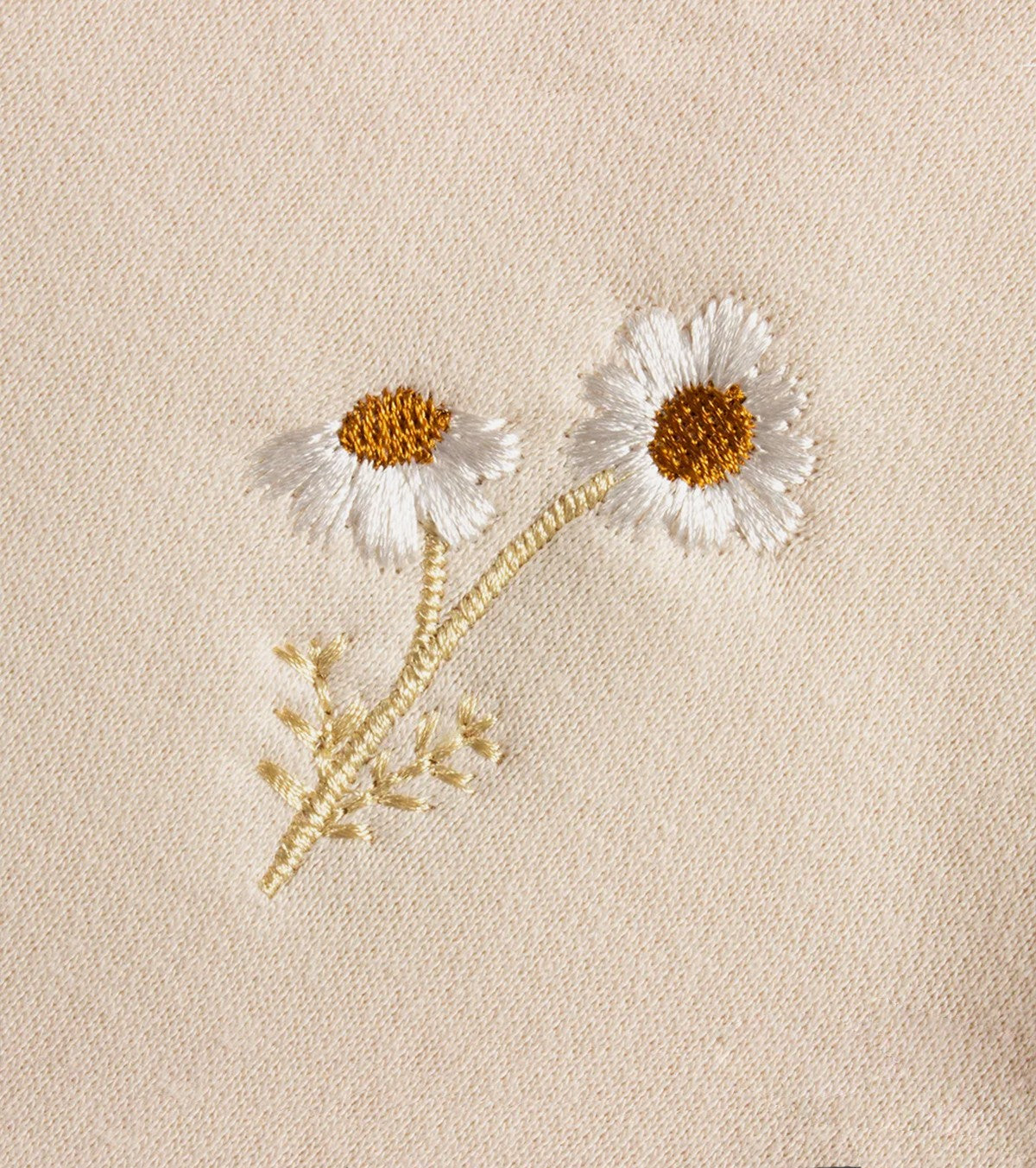 Plain set with flower embroidery