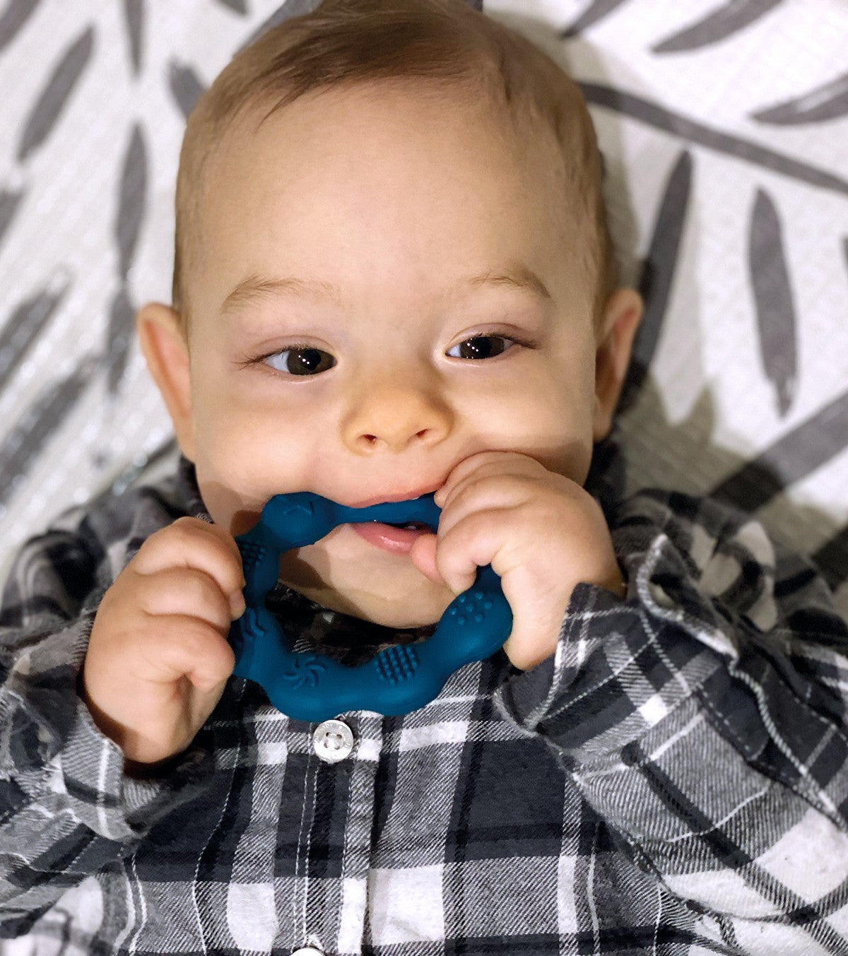 Set of 2 silicone teething rings - blue/mustard